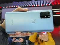 頂級直屏旗艦一加8T誠意登場，劉作虎要發(fā)力“三大”