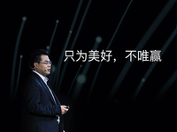 OPPO首款智能電視領(lǐng)銜多款新品驚艷亮相，“智美生活”步入新境