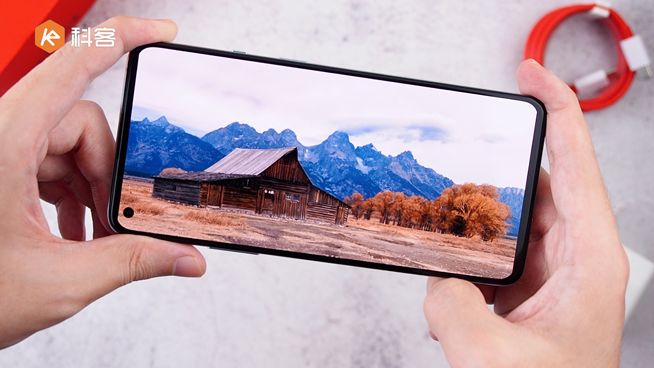 一加手機(jī)8T開箱體驗(yàn)：3399元性價(jià)比直接起飛！65W閃充終于也安排上了