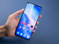 OPPO Reno5 Pro上手：顏值夠頂沒(méi)話說(shuō)！首發(fā)獨(dú)家人像視頻新技術(shù)