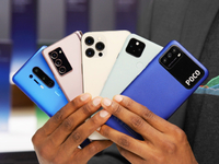 科技大咖MKBHD評(píng)選2020年度手機(jī)：三星蘋果又對(duì)標(biāo)！年度最佳竟是它？