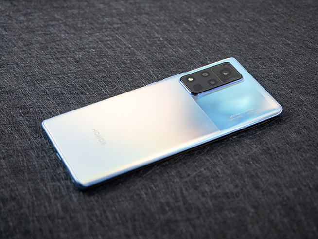 榮耀V40上手圖賞：屏幕有驚喜，先鋒設計氣宇不凡