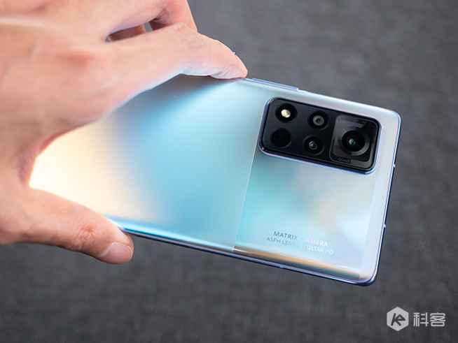 外在驚艷，內在料足！榮耀V40評測