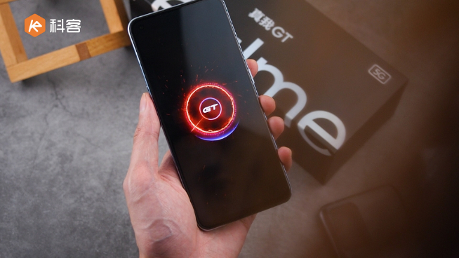 realme GT上手：2799元起性價(jià)比完勝Redmi K40 Pro