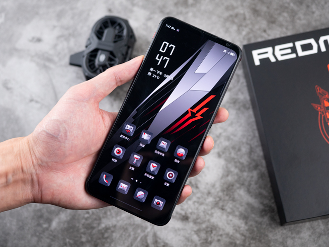 紅魔6 Pro上手：165Hz屏+120W快充太頂！直接原神高壓測(cè)試？