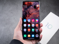 小米10S開(kāi)箱上手：加量不加價(jià)3299元起 三大升級(jí)感知強(qiáng)不強(qiáng)？