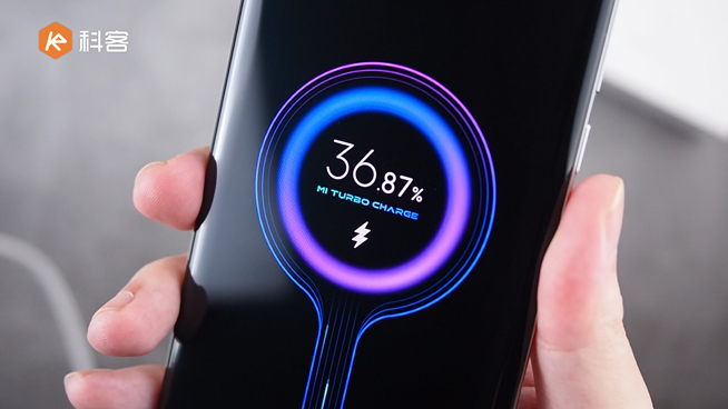 小米10S開箱上手：加量不加價3299元起 三大升級感知強不強？