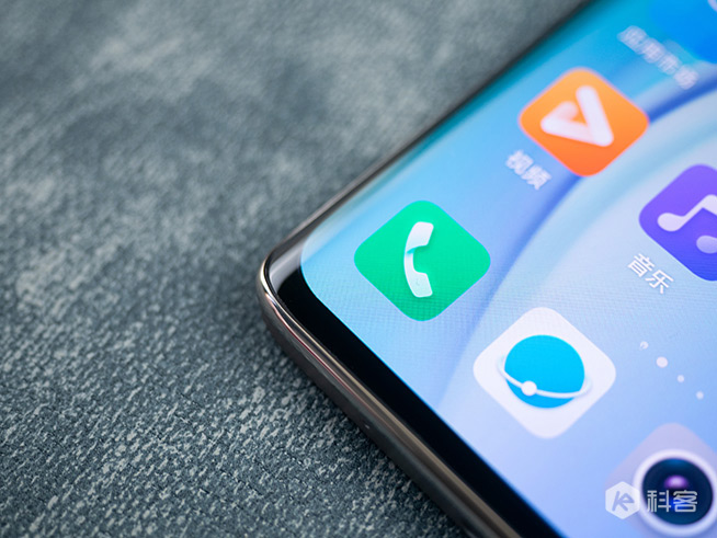 榮耀V40輕奢版評(píng)測(cè)：讓5G手機(jī)更快、更輕、更美