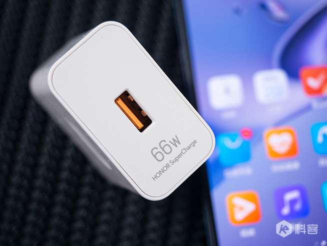 榮耀Play5評測：疾速66W超級快充真香，輕薄與均衡兼顧