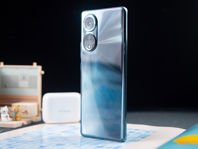 榮耀50體驗評測：更美，更能創(chuàng)造美！