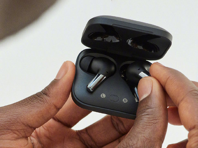 國行一加Buds Pro登場：40dB主動(dòng)降噪旗艦水準(zhǔn)！799元高性價(jià)比