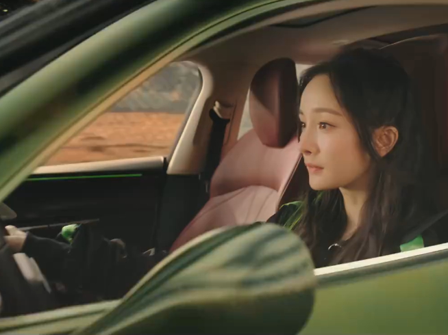 楊冪同款黑薄荷主打配色!realme GT Neo2定檔9月22日發(fā)布