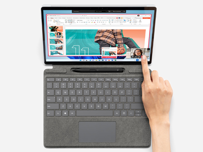 微軟四大金剛新品發(fā)布： 折疊屏手機(jī)竟然還有續(xù)作？變體專業(yè)筆記本太復(fù)古了