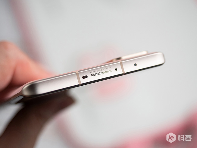 小米Civi怦怦粉開箱圖賞：輕薄自拍巔峰，怦然心動(dòng)