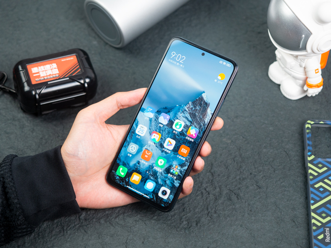 120W秒充精準拿捏對手！Redmi Note 11 Pro+上手體驗