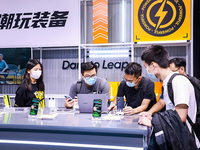 realme榮獲中國移動“2021年度泛全聯(lián)盟最佳合作伙伴獎”