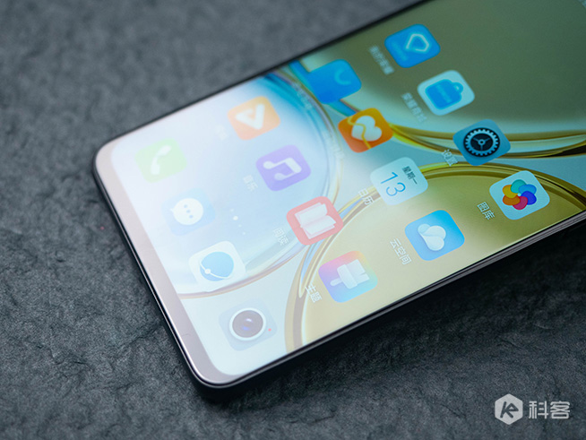 榮耀X30上手評(píng)測(cè)：續(xù)航拔尖，氣質(zhì)出眾