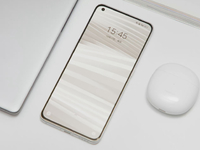 真我GT2 Pro挑戰(zhàn)直屏天花板：五項(xiàng)全能+2K無級(jí)變幀 業(yè)內(nèi)直屏獨(dú)一檔