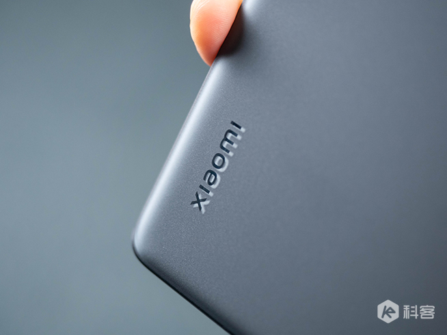 小米12 Pro圖賞：全新設(shè)計變化出彩！內(nèi)外兼修有顏有實力