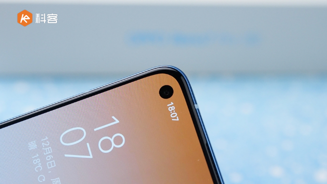 OPPO Reno7 Pro上手體驗(yàn)：前后拍攝都了得！爆款秘訣全靠設(shè)計(jì)？