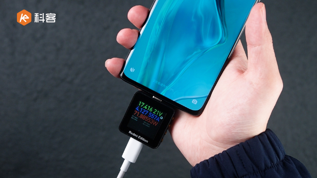 小米12 Pro上手體驗：馴服驍龍8有一手？設(shè)計重鑄質(zhì)感提升更高端！