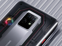 紅魔7 Pro驚喜亮相：首款屏下游戲手機(jī)？135W魔閃快充15分鐘充滿