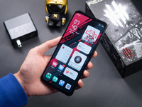 紅魔7游戲手機開箱：「原神」?jié)M幀暢玩很夸張！風(fēng)冷散熱馴龍出色不燙手