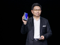 2000元檔新品強(qiáng)力推薦！華為nova9 SE憑什么占領(lǐng)年輕人的C位？