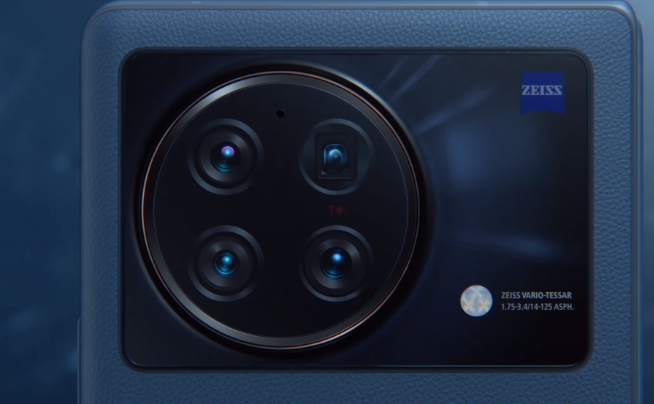 vivo X Fold官方渲染圖公布：蔡司聯(lián)名！可能是最全面的折疊屏手機