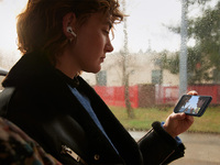 iPhone SE3銷量低迷遭蘋果接連砍單，上市一個月為何降價這么多？