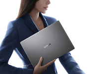 上半年安卓機(jī)銷量王喜迎升級(jí)！榮耀發(fā)布六款全場景新品