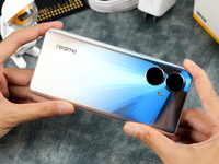 狙擊Redmi千元機(jī)火拼！真我10系列首銷全渠道銷量突破20萬臺(tái)