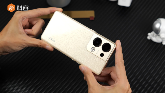 OPPO Reno9 Pro+體驗：告別IMX766！更符合超大杯之名？