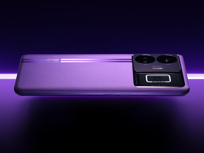 真我GT Neo5設(shè)計(jì)大公開！可口可樂聯(lián)名機(jī)也露臉了