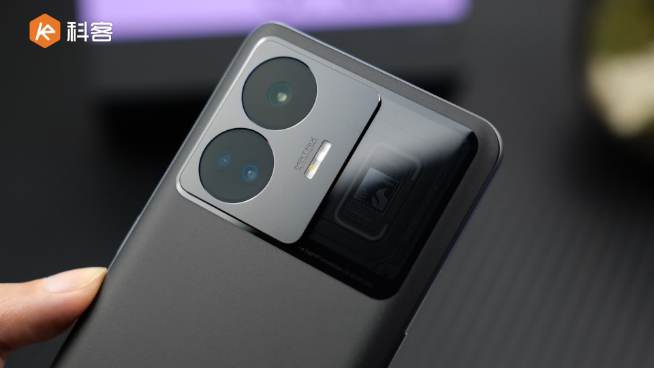 真我GT Neo5體驗：240W秒充帶你狂飆！1TB頂配僅3499元開卷