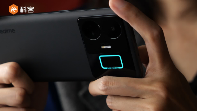 真我GT Neo5體驗：240W秒充帶你狂飆！1TB頂配僅3499元開卷