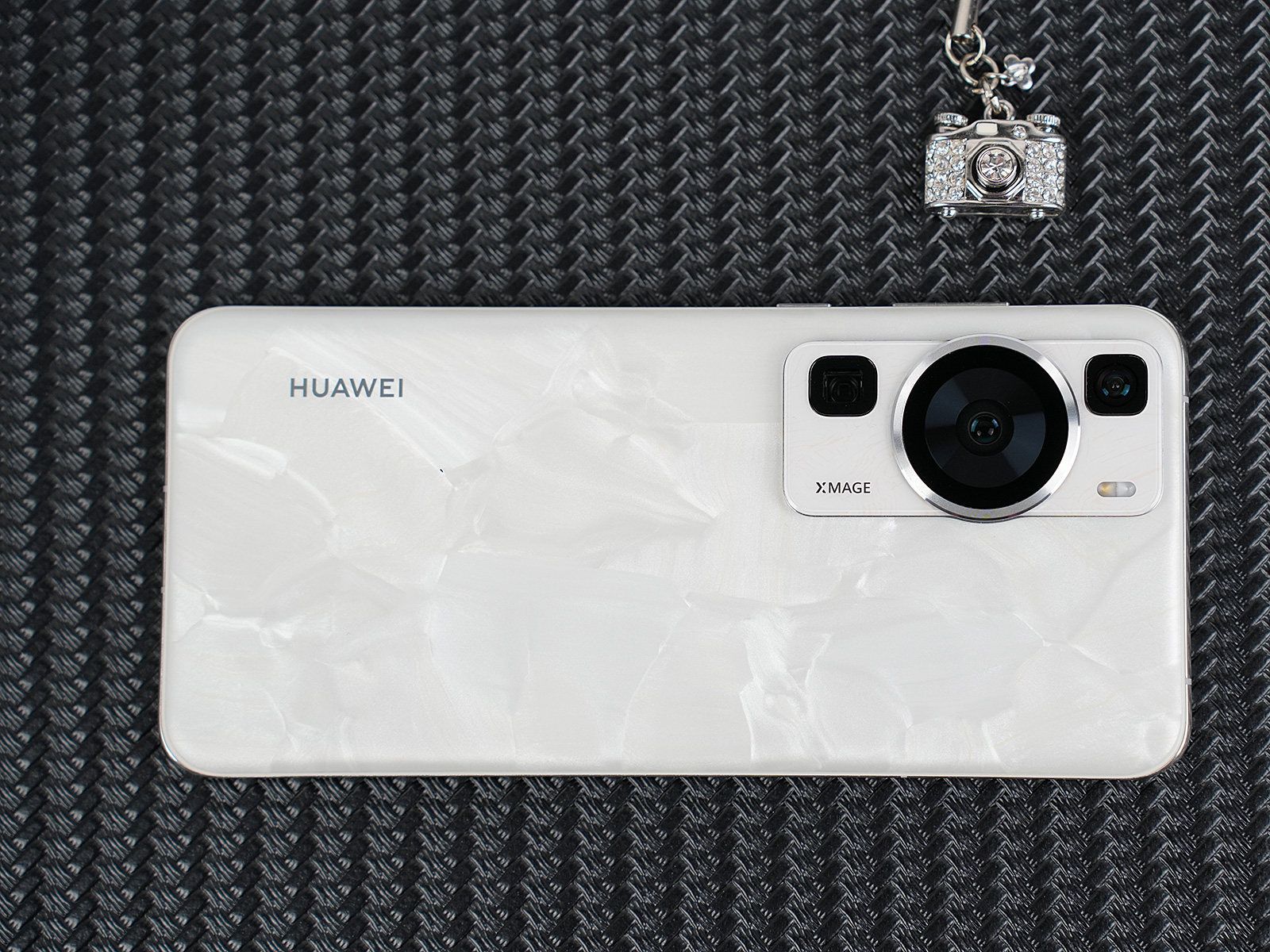 華為P60評測：P系列史上最強(qiáng)標(biāo)準(zhǔn)版，5K檔美學(xué)影像旗艦王者？