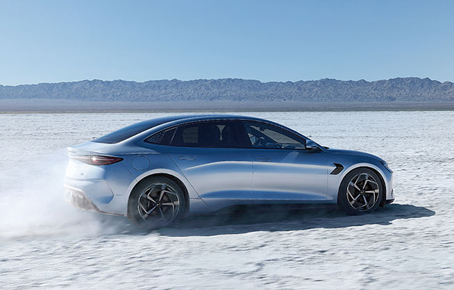 年度贏家！比亞迪海豹引領(lǐng)創(chuàng)新，喜提央視中國(guó)汽車(chē)風(fēng)云盛典最高獎(jiǎng)