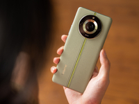 真我11 Pro+體驗評測：1999元用上雙長焦？2億像素主攝一頂三！