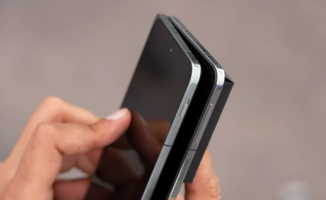 OPPO Find N3搶先亮相：尺寸總算跟上主流折疊屏，后置規(guī)格非常頂