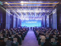 凝心聚力·萬(wàn)億跨越 2023第五屆汽車(chē)電子大會(huì)在廣州召開(kāi)