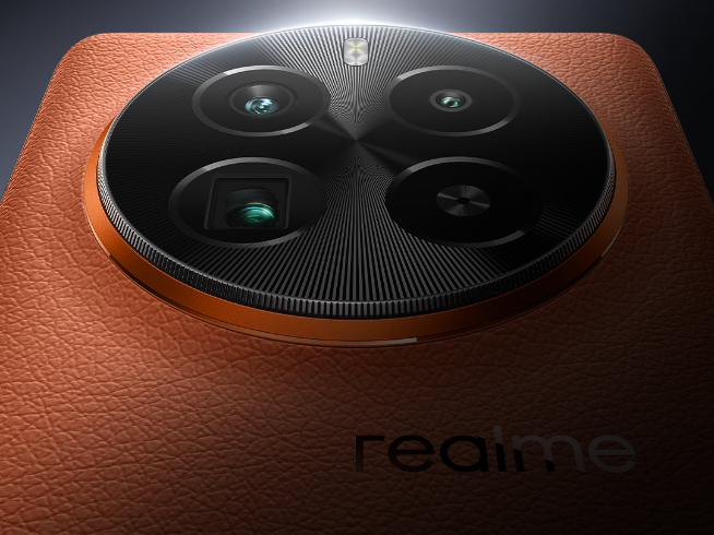 即將來到戰(zhàn)場的是：真我GT5 Pro！售價(jià)3499元起刺向友商？