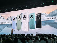 標(biāo)配超強(qiáng)玻璃與全方位護(hù)眼，榮耀Magic6系列打造高能旗艦