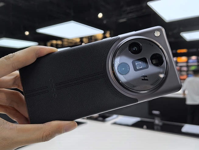 榮耀Magic6 RSR領(lǐng)銜3月激戰(zhàn)？沒衛(wèi)星通訊都不敢當(dāng)超大杯了