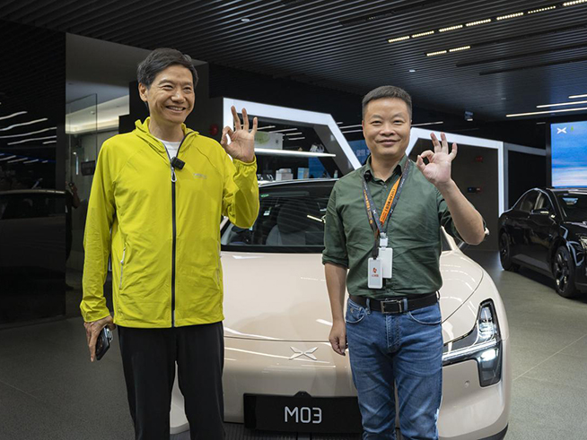 何小鵬辣評國足慘??！小鵬MONA M03讓他飄了？有李想那味了