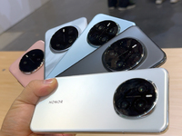 價(jià)格比友商厚道？榮耀Magic7系列初體驗(yàn)，保時(shí)捷設(shè)計(jì)版下月見