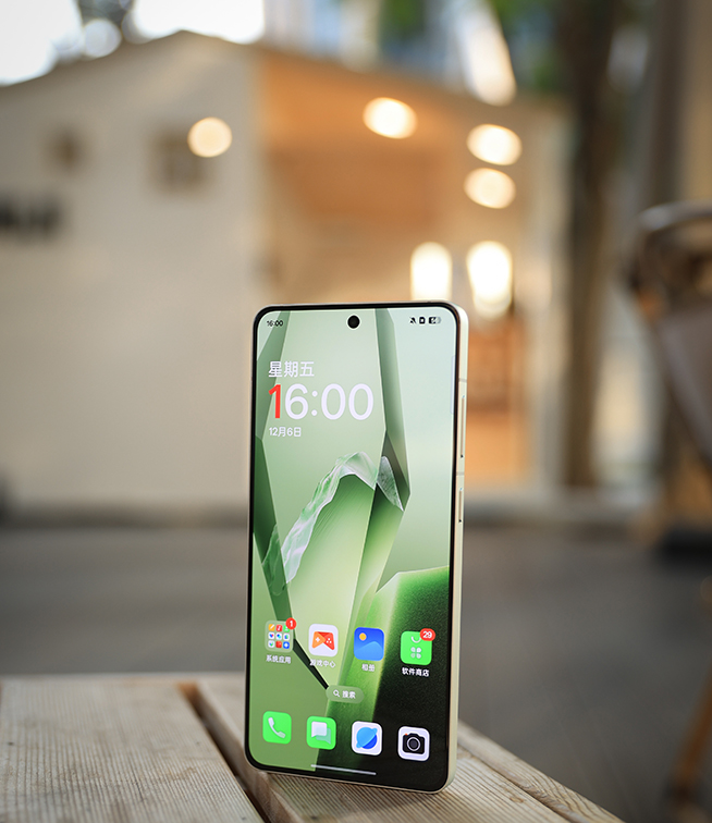 體驗(yàn)超越“外掛”！一加Ace5將搭載風(fēng)馳游戲內(nèi)核，OPPO喊出小目標(biāo)