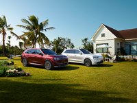 8項(xiàng)全能問界M8四月上市！預(yù)訂價(jià)36.8萬元起，1小時(shí)小訂超7500臺(tái)