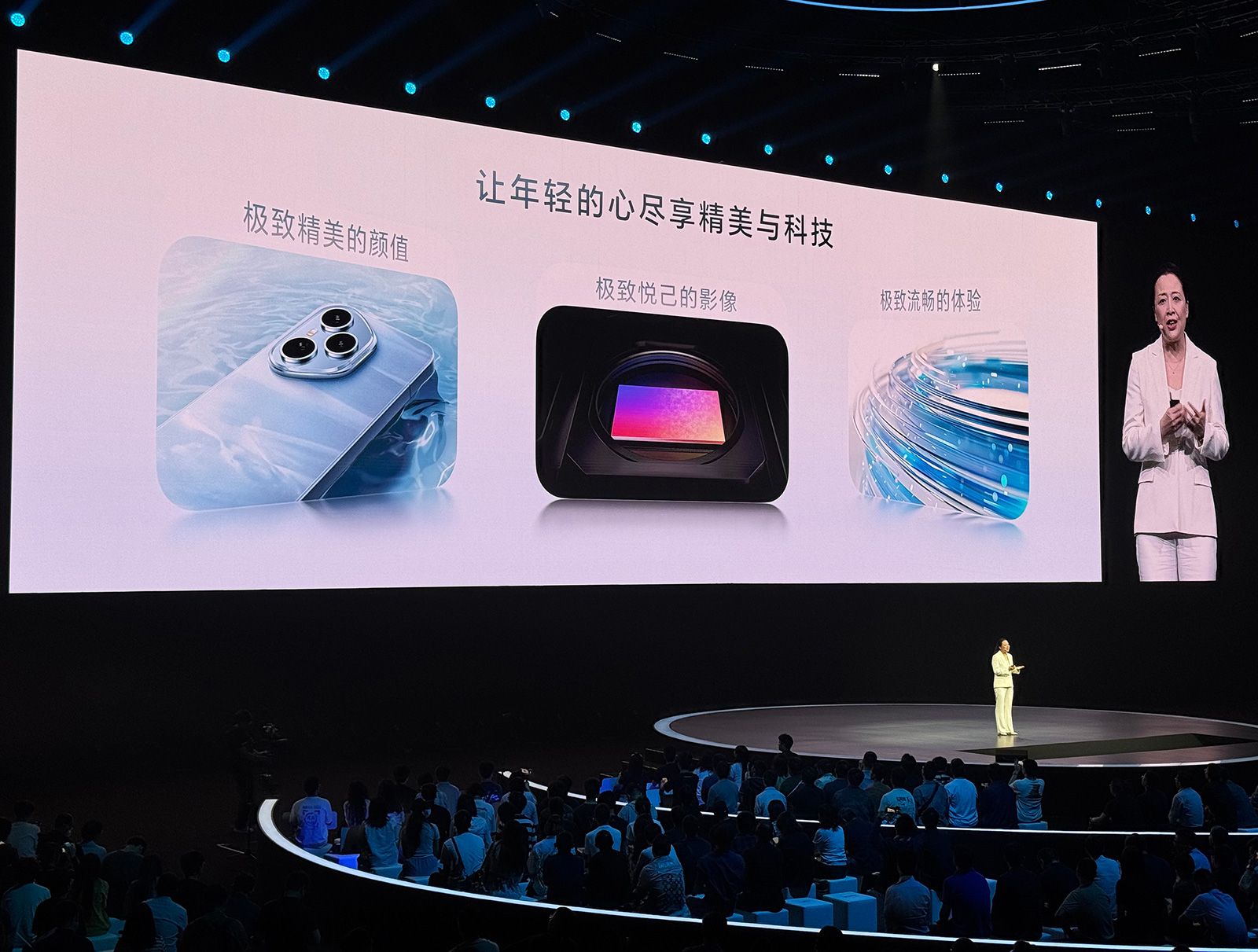 榮耀400系列預(yù)售同比增長278%！三大極致，當(dāng)下最強標(biāo)準(zhǔn)版？