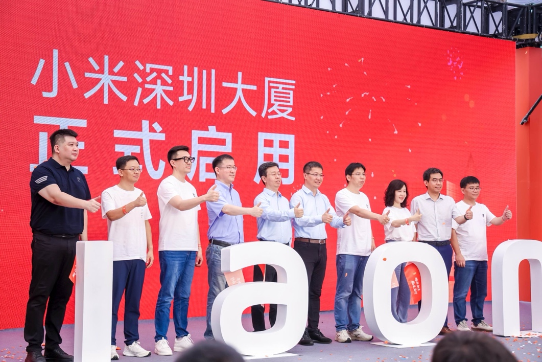 全國(guó)最大小米之家融合店深圳開業(yè)，1591平空間打造小米全球高端形象標(biāo)桿